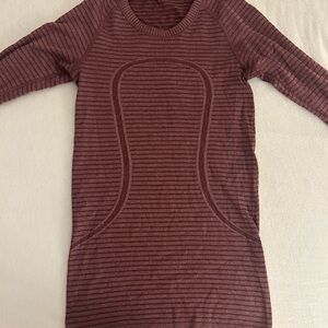 Long sleeve Lululemon fitted shirt